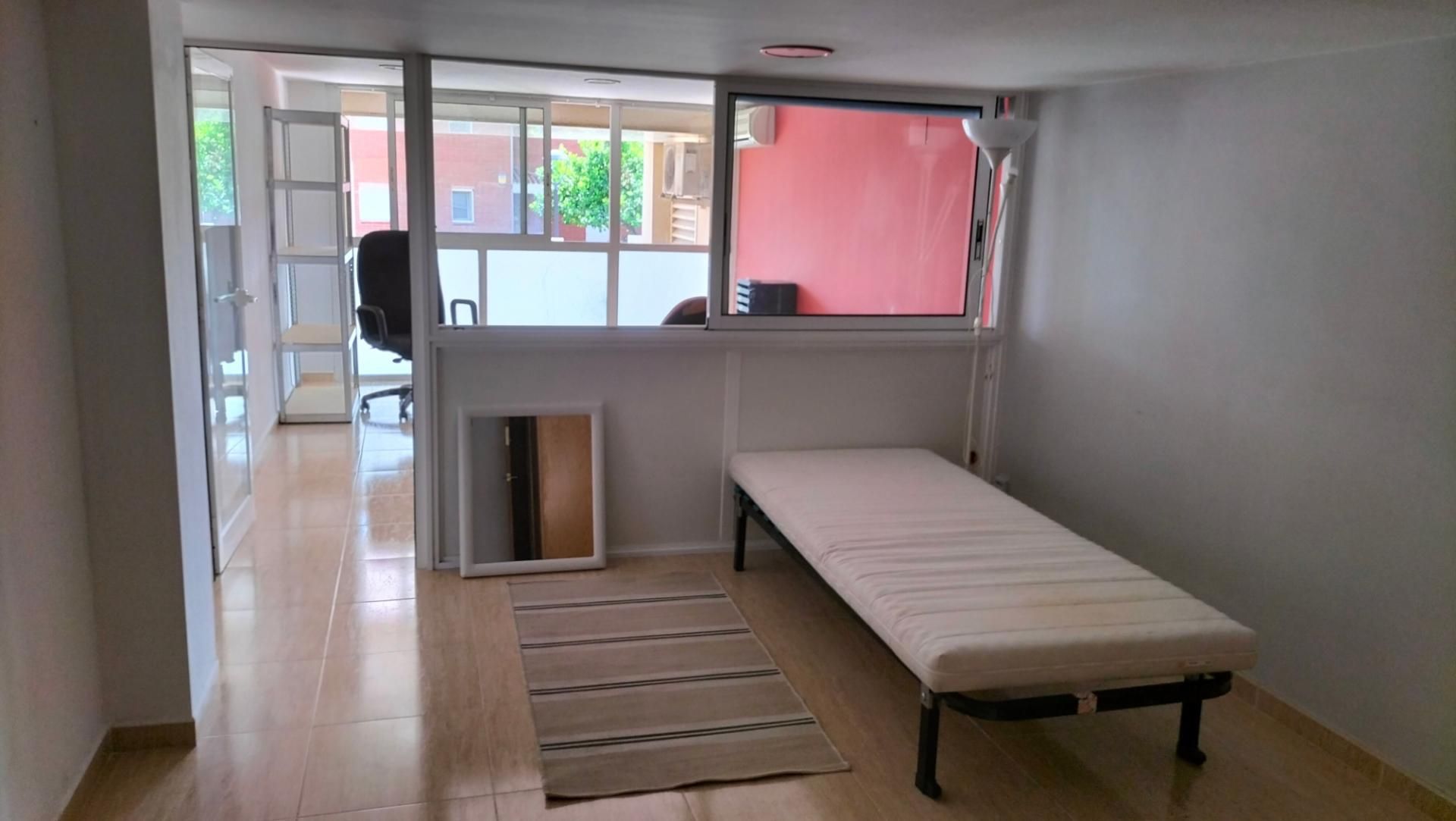 Study to rent in Carrer dels Solans, 13, Perafort