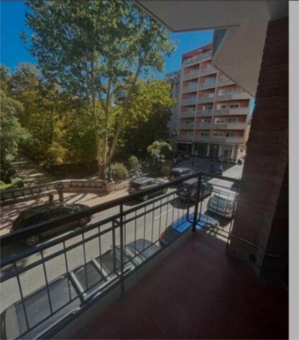 Vista exterior de Piso de alquiler en Cuenca Capital con Calefacción y Terraza