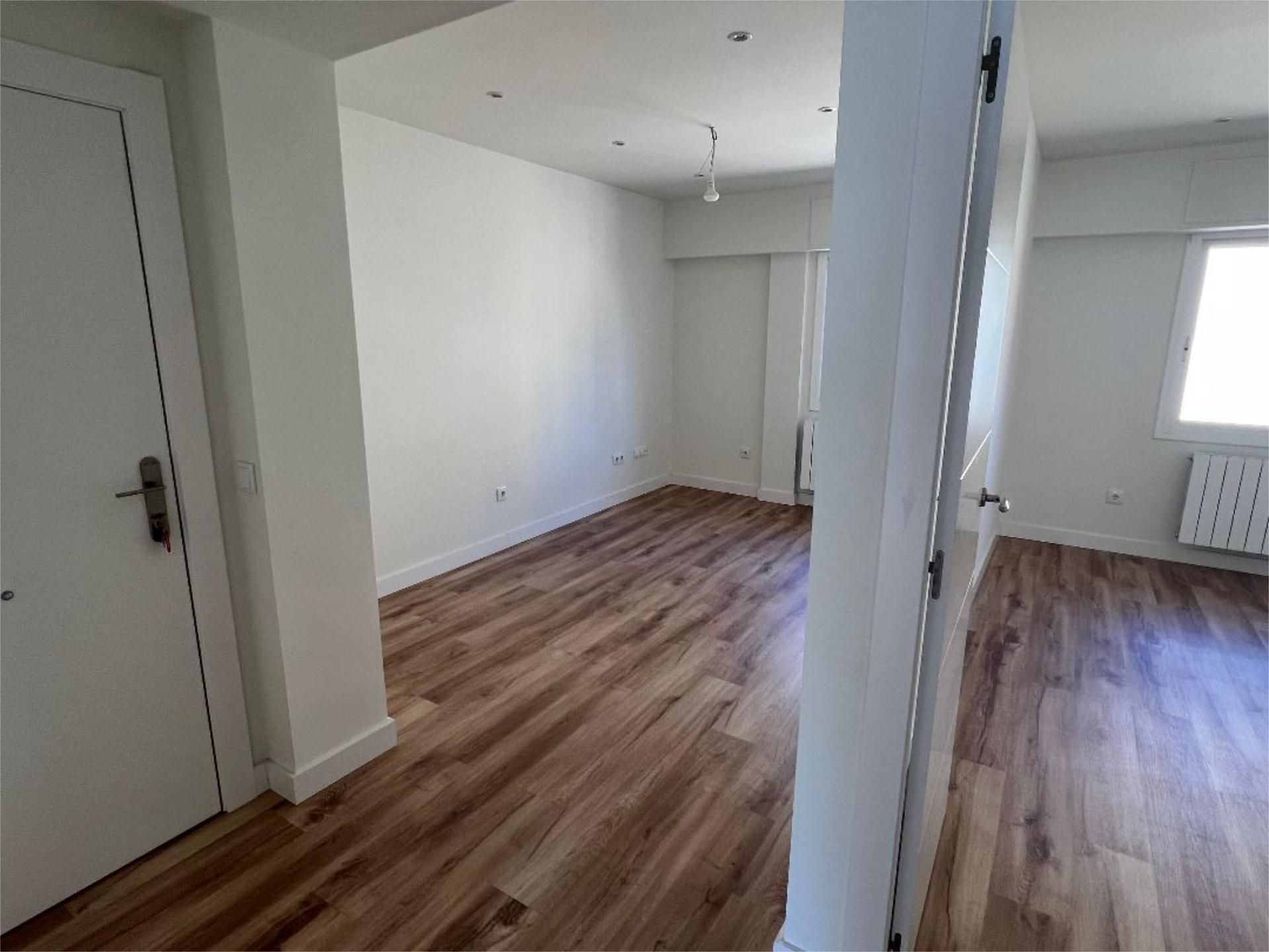 Piso de alquiler en  Zaragoza Capital con Parquet
