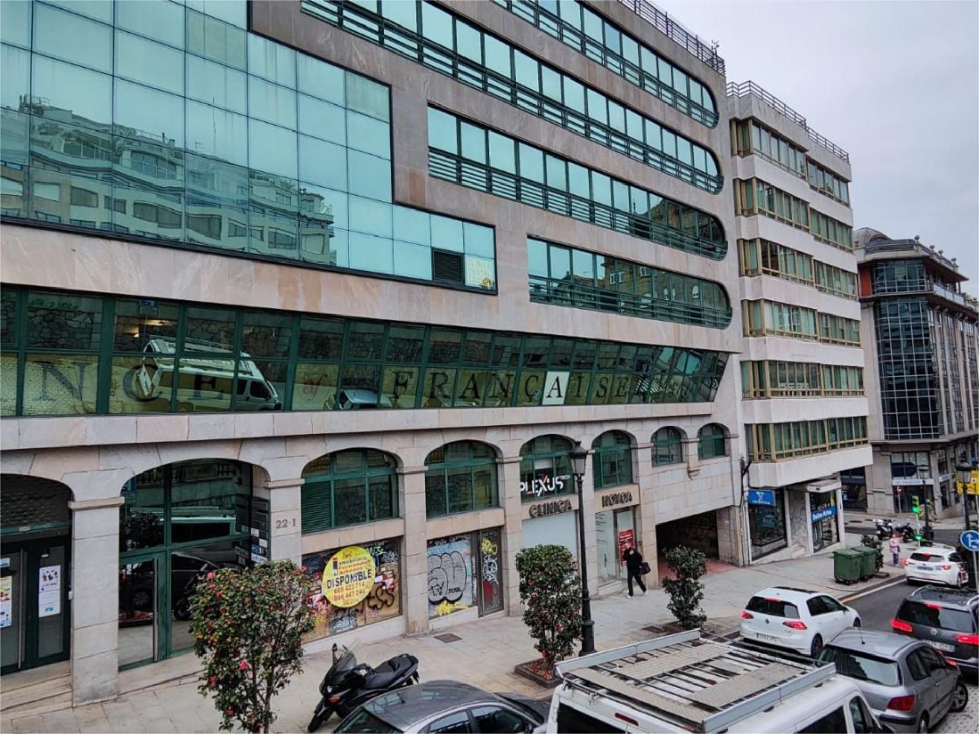 Vista exterior de Local en venta en Vigo 