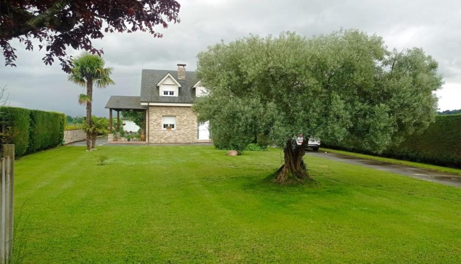 Photo 1 of Flat for sale in Avenida Santos Cascallana, 1, Cacabelos, León