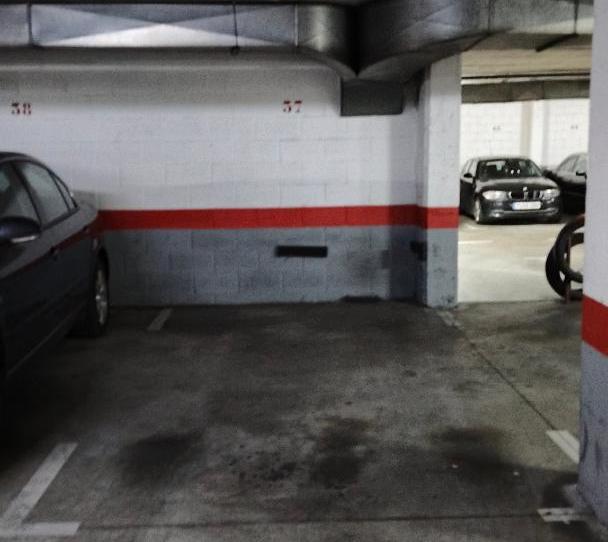 Photo 1 of Garage to rent in Avenida del Dos de Mayo, 23, Batallas, Madrid