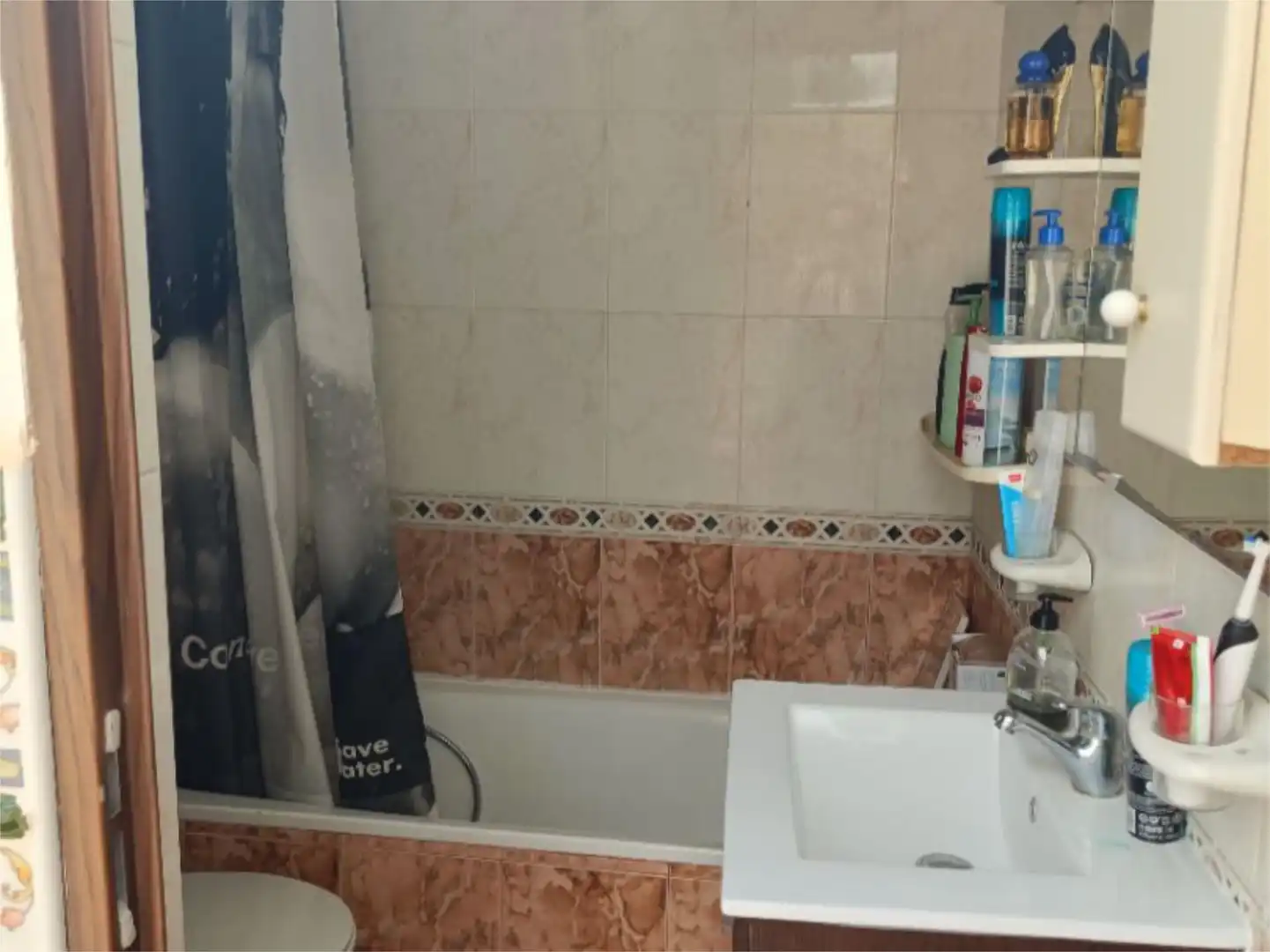 Casa adosada en venda a Calle Barruelo, 80, Montemayor Bany de Casa adosada en venda en Montemayor amb Aire condicionat, Jardí privat i Traster