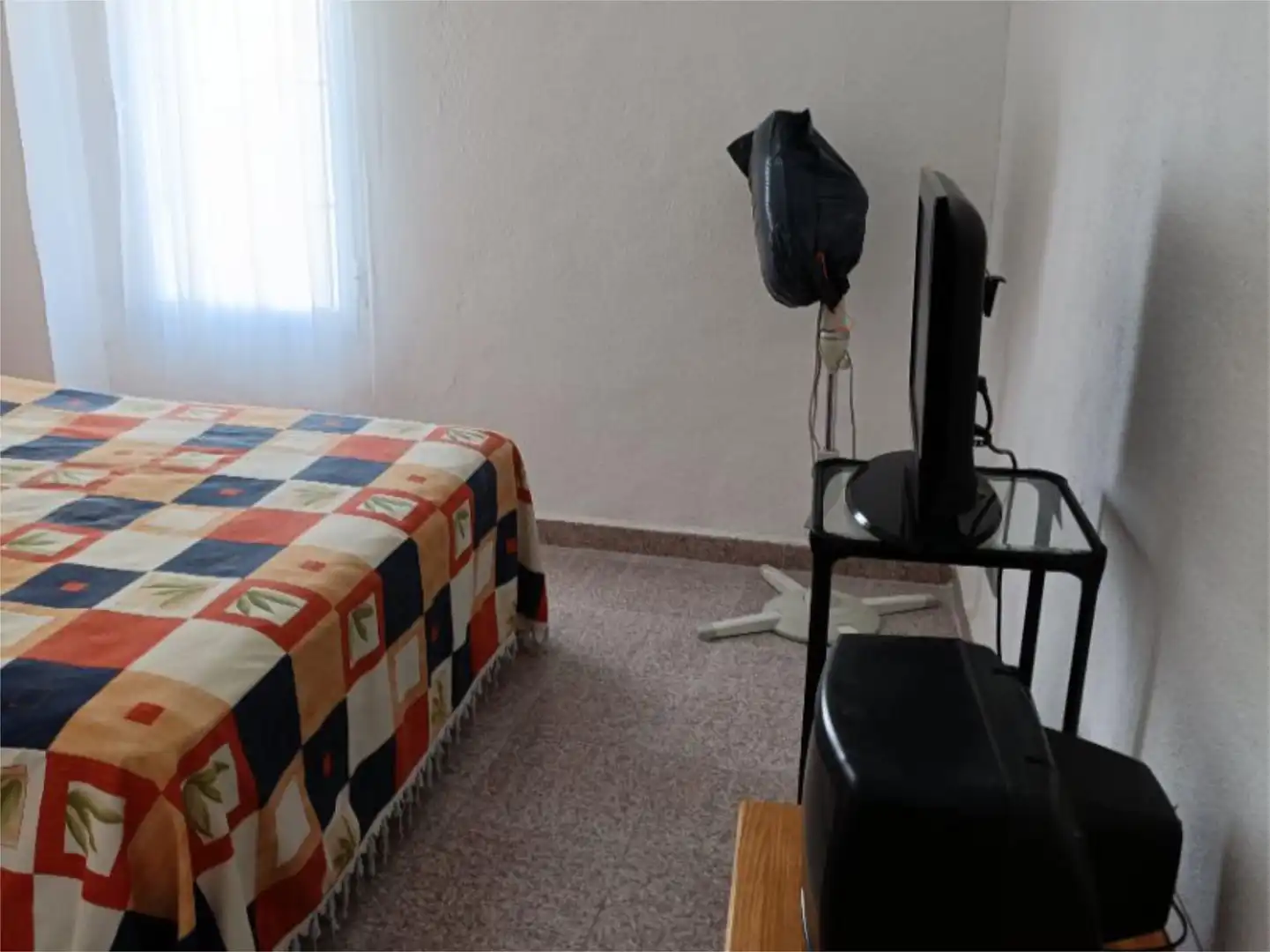 Casa adosada en venda a Calle Barruelo, 80, Montemayor Dormitori de Casa adosada en venda en Montemayor amb Aire condicionat, Jardí privat i Traster