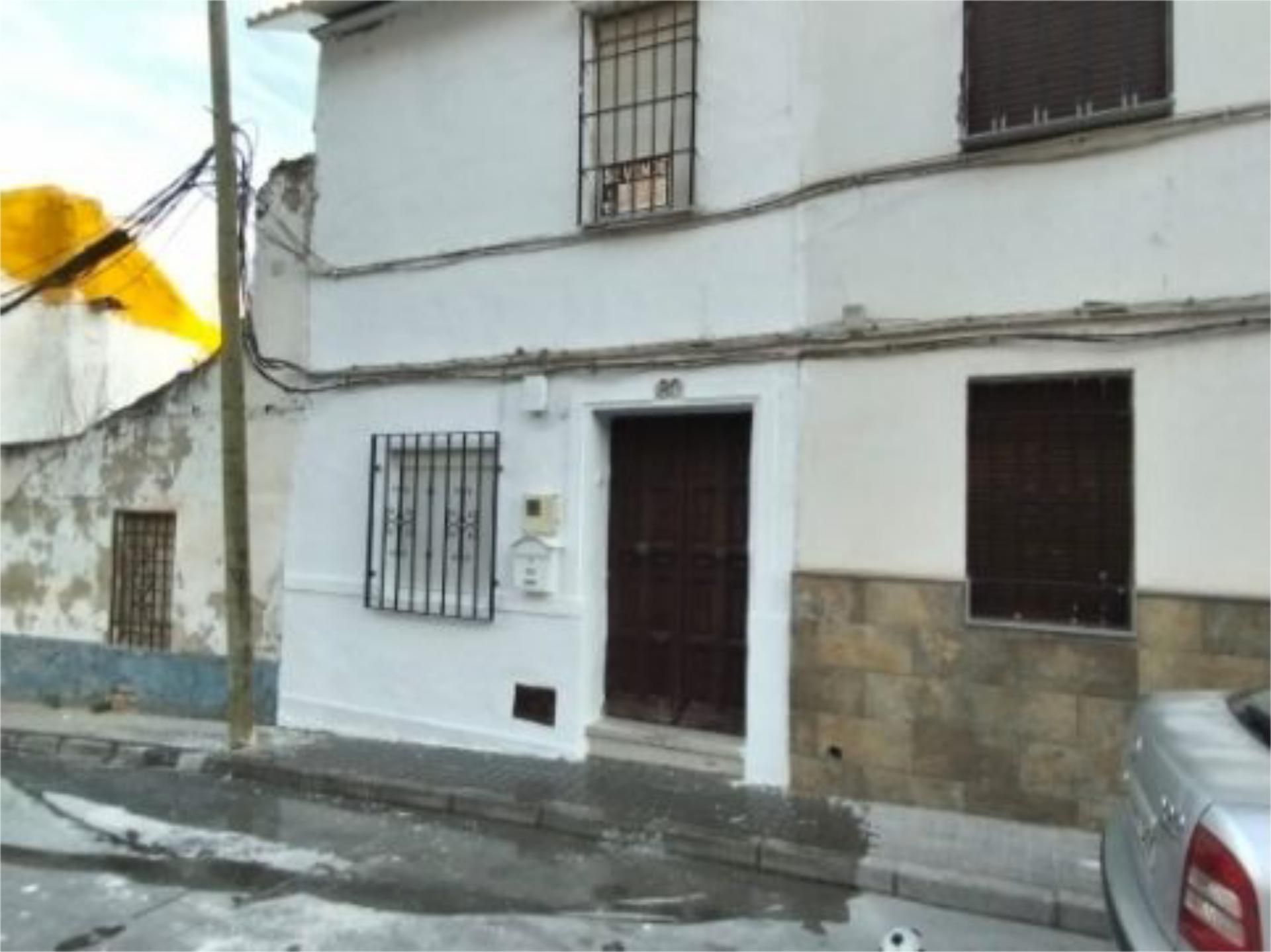 Vista exterior de Casa adosada en venda en Montemayor amb Aire condicionat, Jardí privat i Traster