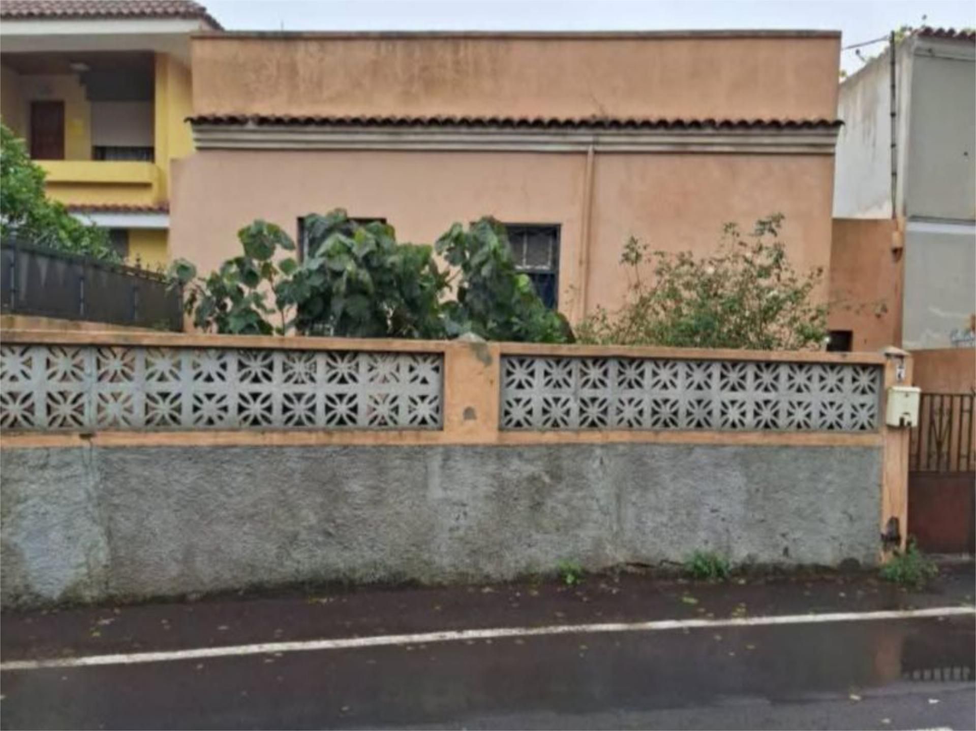 Vista exterior de Casa o xalet en venda en San Cristóbal de la Laguna amb Terrassa