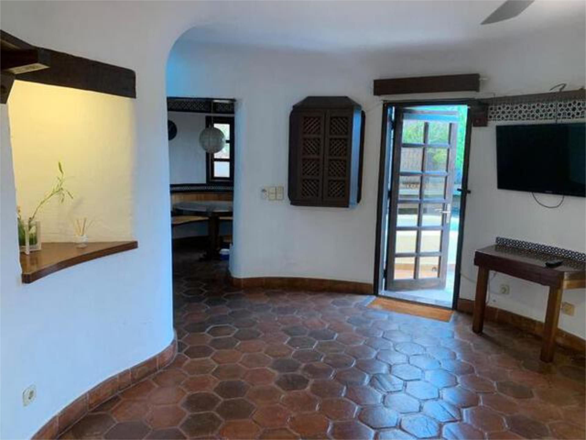 Single-family semi-detached to rent in San Bartolomé de Tirajana  with Private garden, Terrace and Storage room