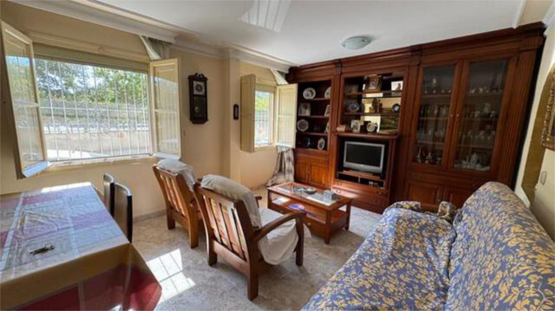 Sala de estar de Piso en venta en Alicante / Alacant con Jardín privado, Trastero y Amueblado