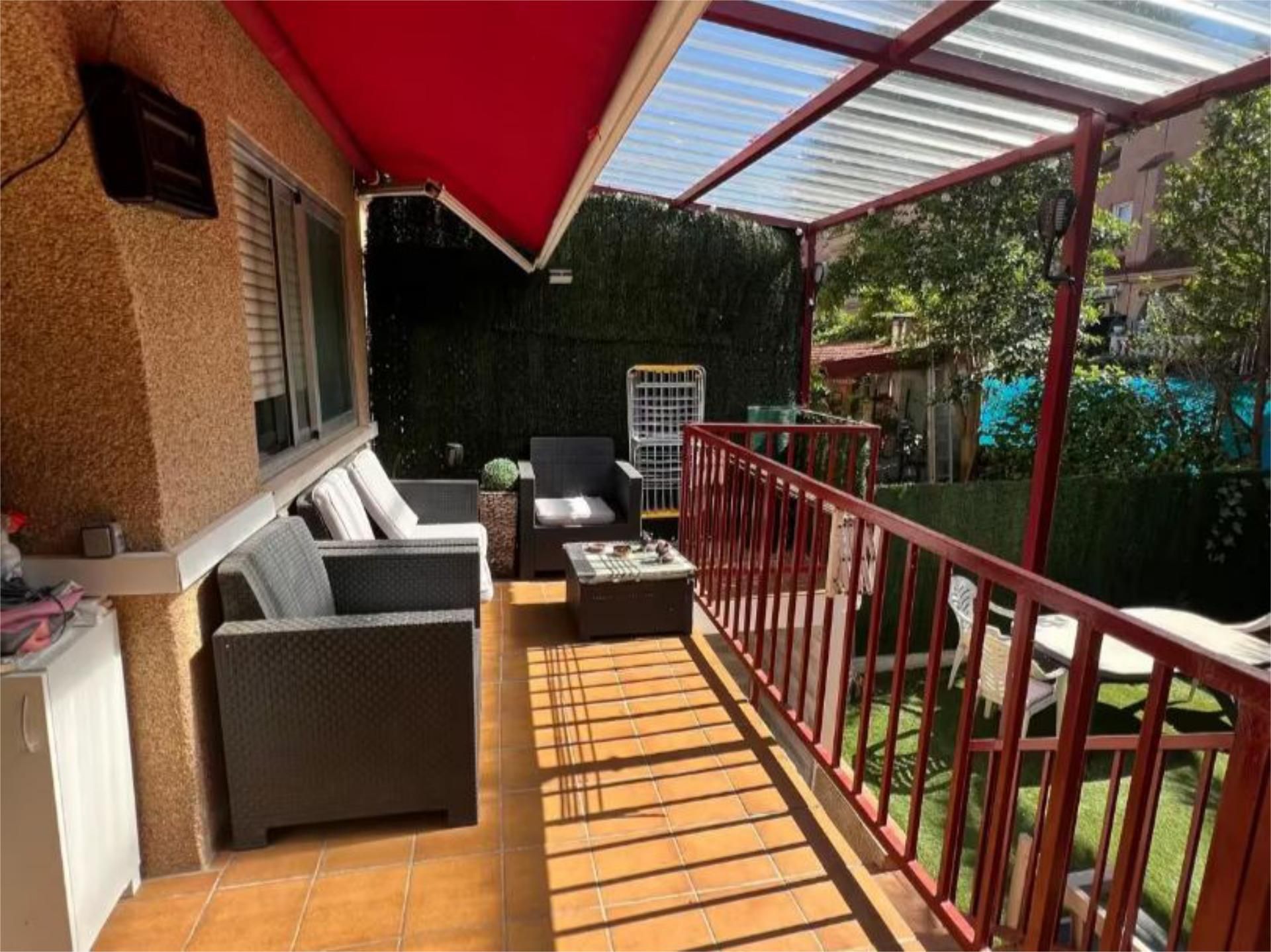 Terrassa de Pis en venda en  Logroño amb Calefacció, Jardí privat i Parquet