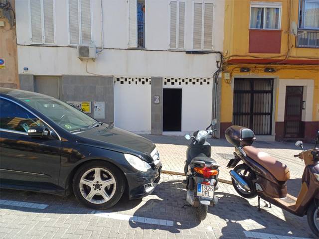 Local comercial en Venta en Calle Trinidad, 98 en La Trinidad