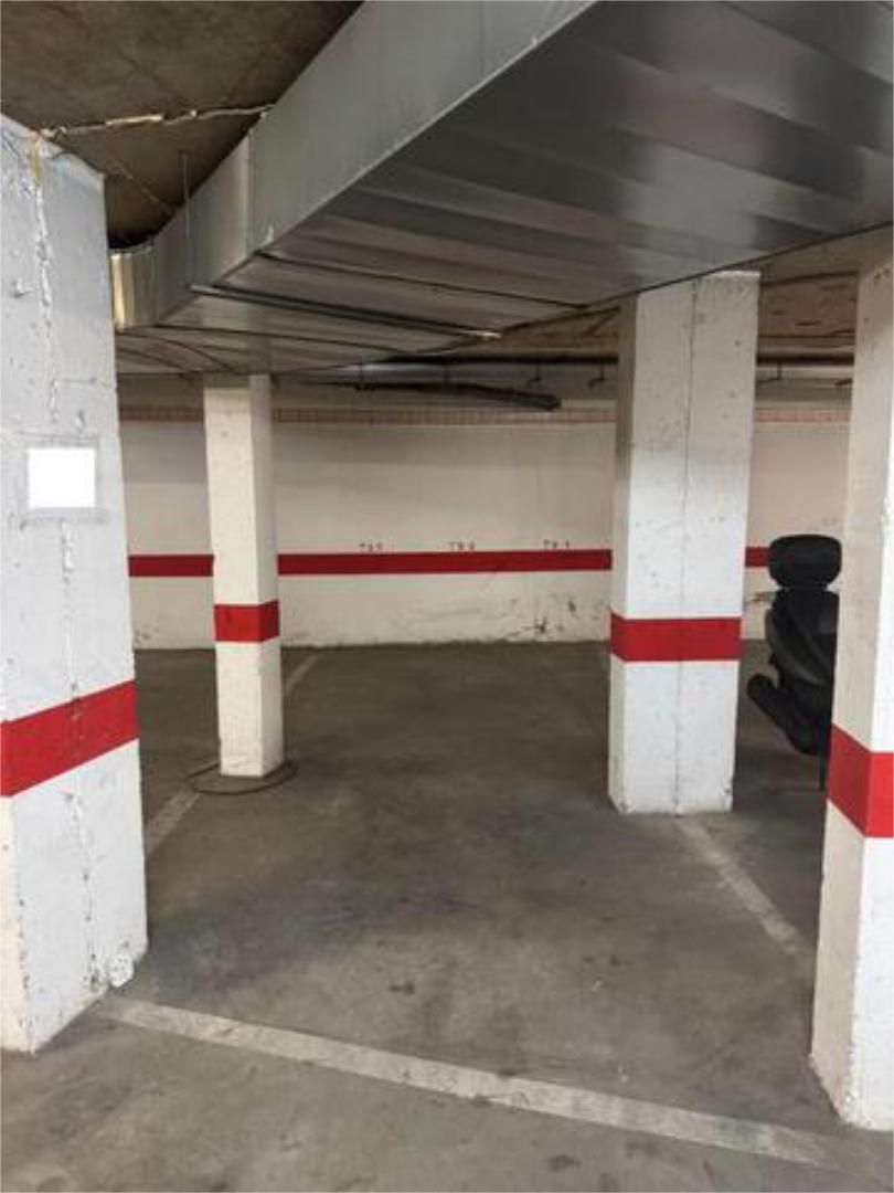 Parkplatz von Garage miete in Olivares