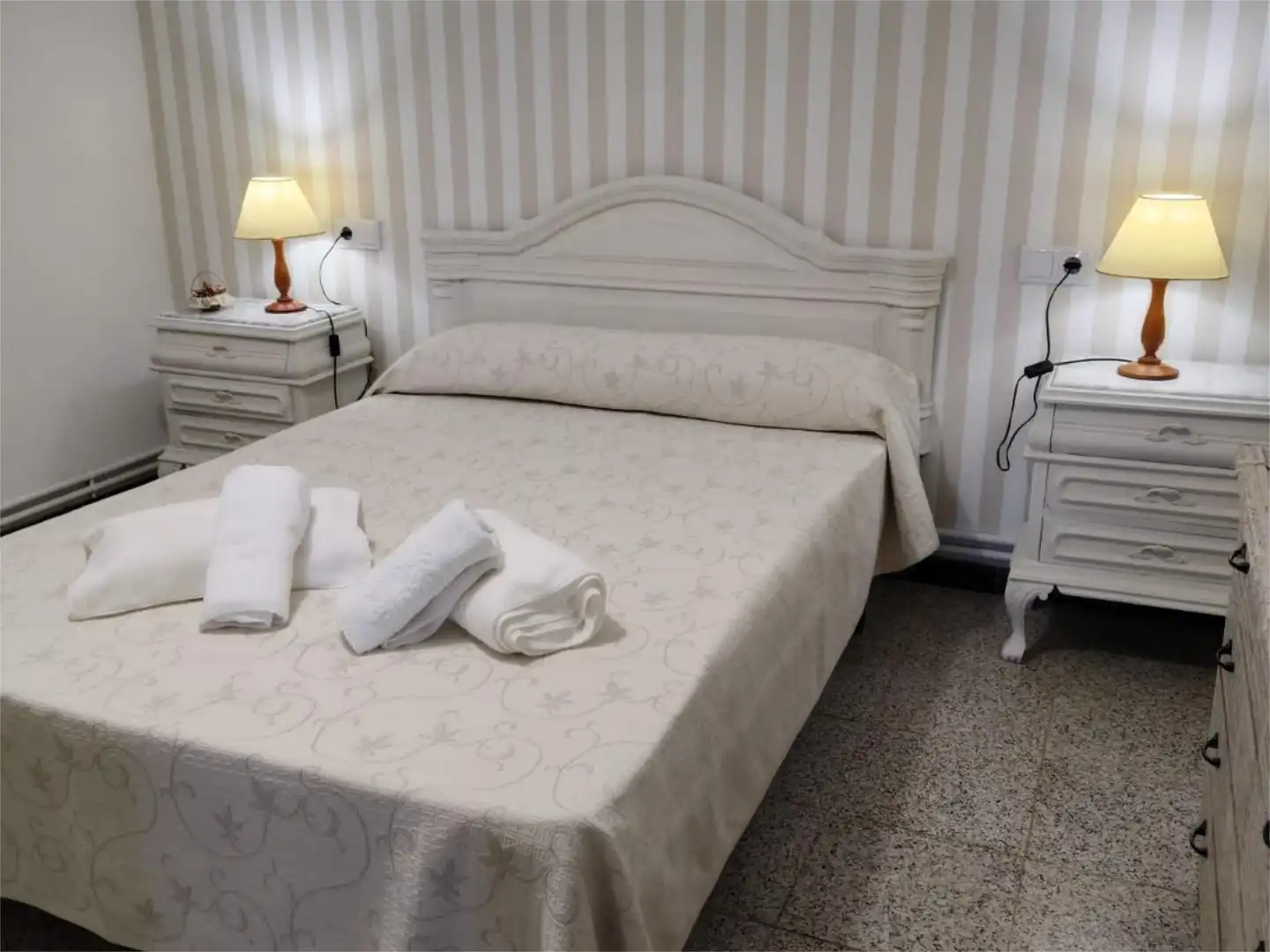 Habitación de Finca rústica de alquiler en Ribadeo con Calefacción y Amueblado