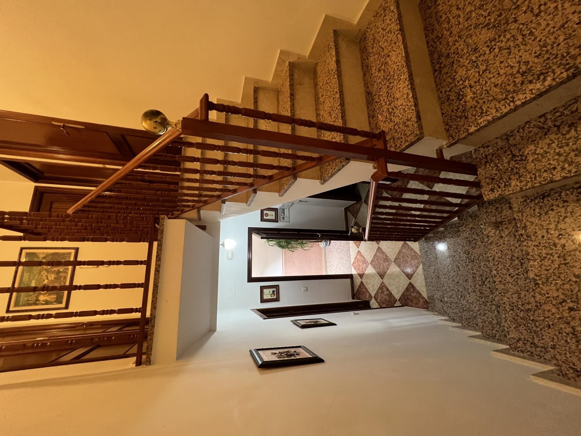 Casa adosada en venda en Cuevas de San Marcos amb Aire condicionat, Parquet i Terrassa