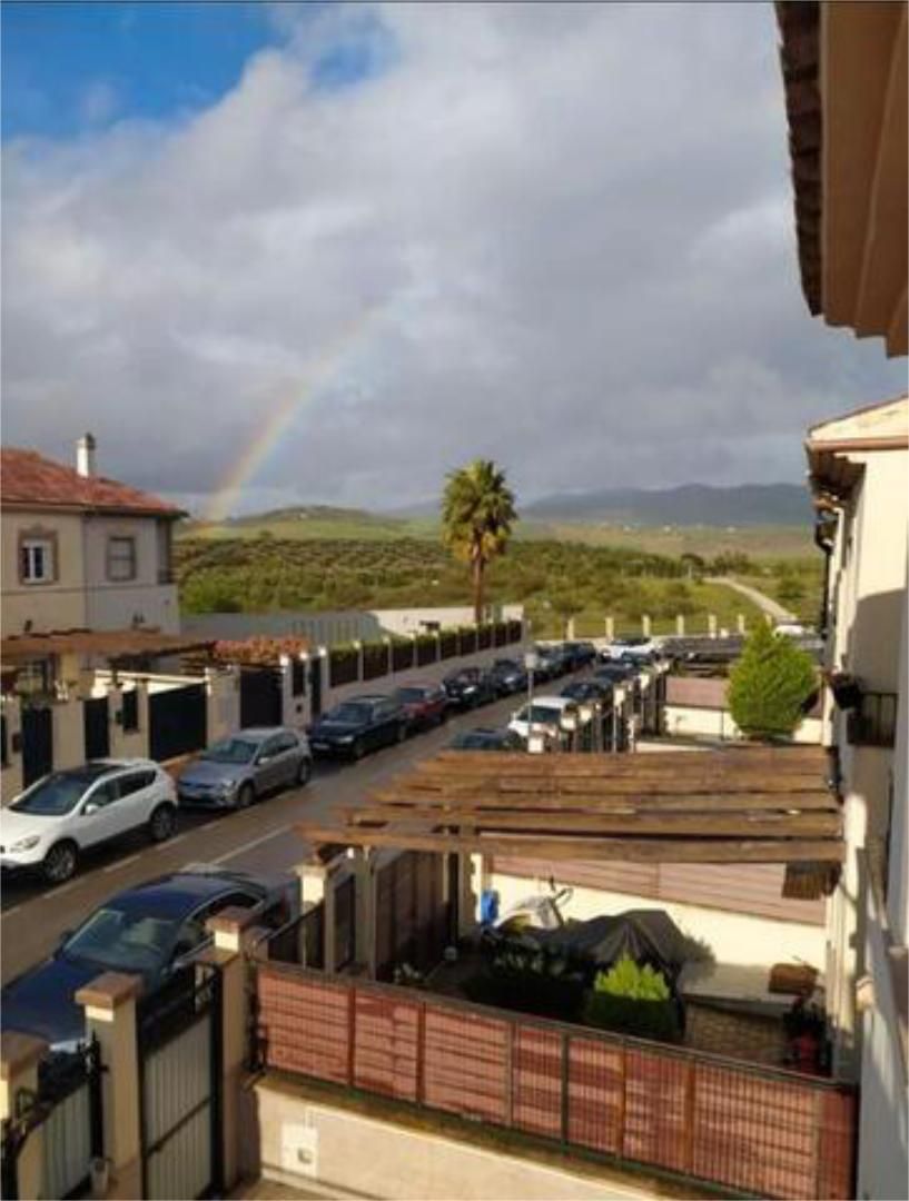 Vista exterior de Casa o xalet de lloguer en Ronda amb Calefacció, Jardí privat i Moblat