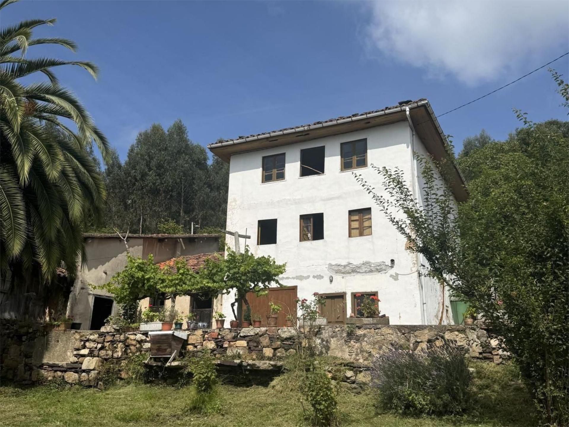 Vista exterior de Piso en venta en Grado con Jardín privado, Amueblado y Balcón