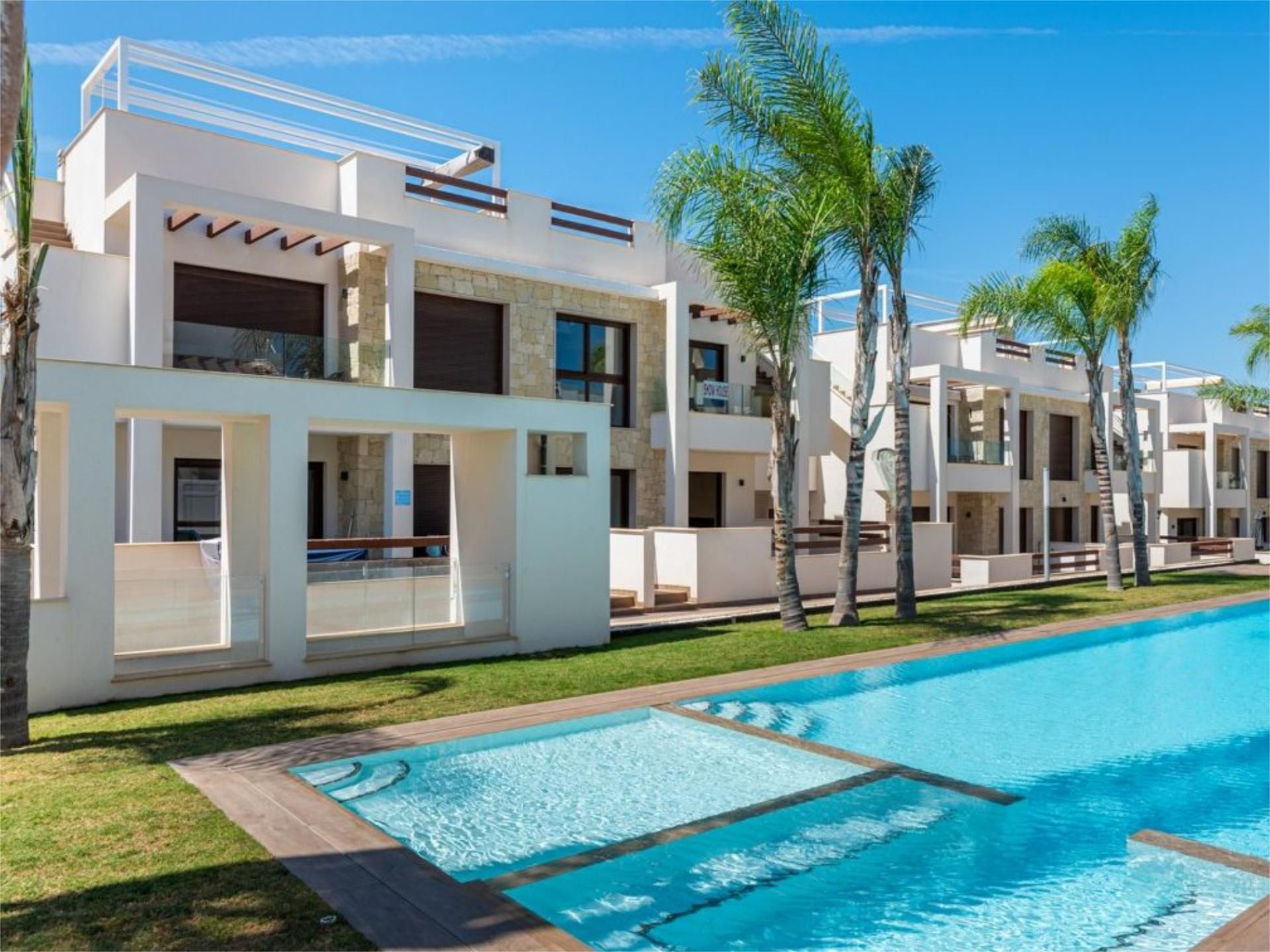 Piso en venta en Avenida de Torrevieja, Los Balcones - Los Altos