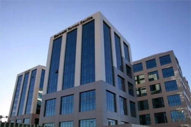 Oficina en Alquiler en San Jerónimo - La Bachillera