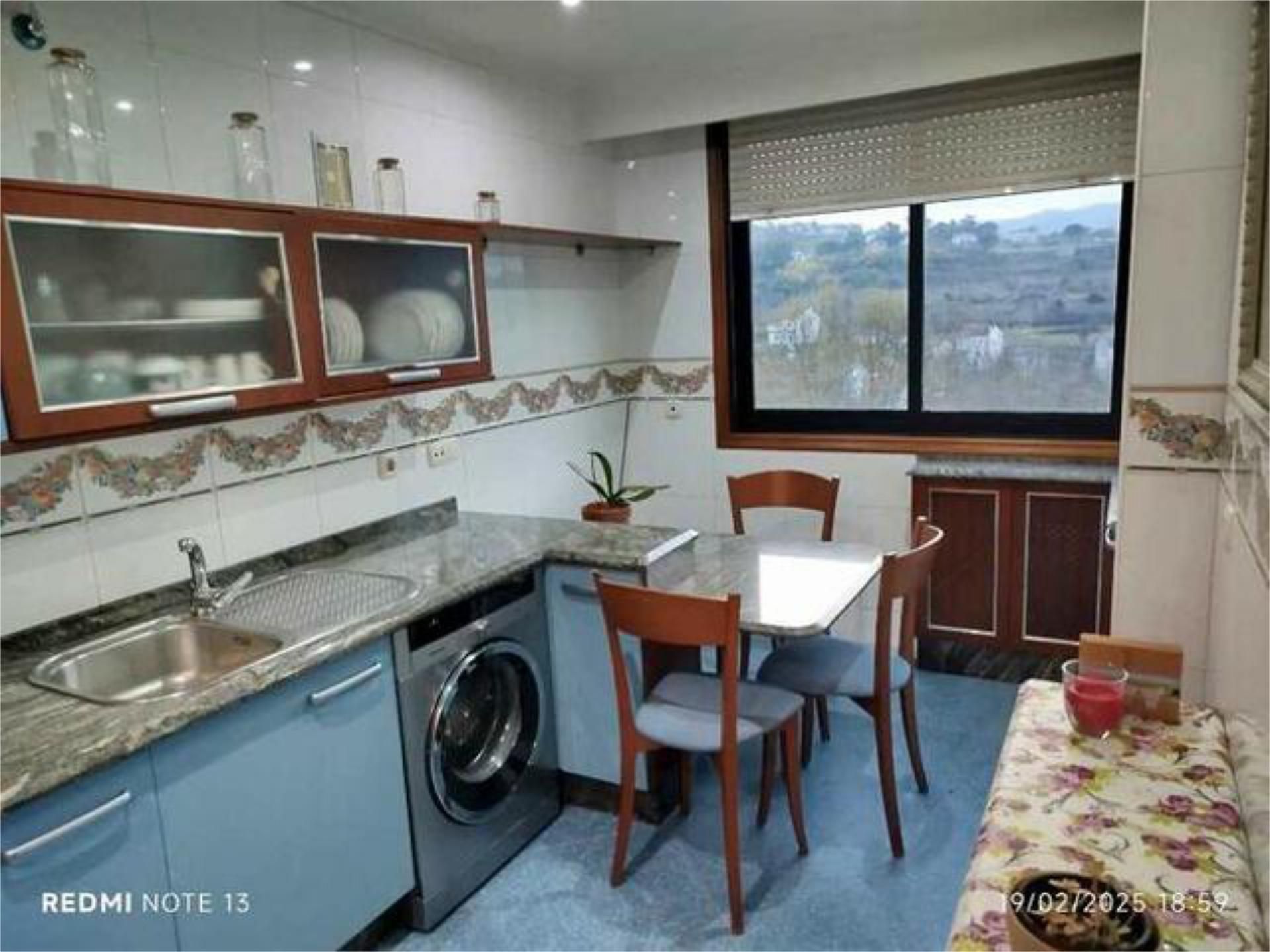 Kitchen of Flat for sale in Ourense Capital   with Heating, Private garden and Storage room