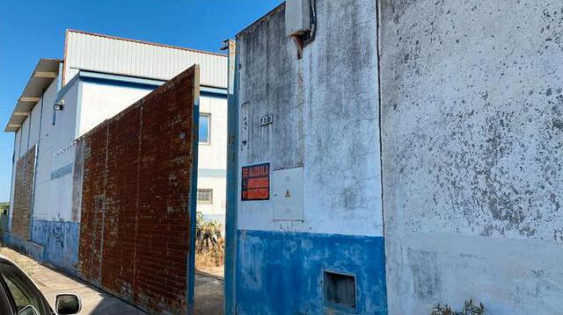 Vista exterior de Nau industrial de lloguer en Cantillana