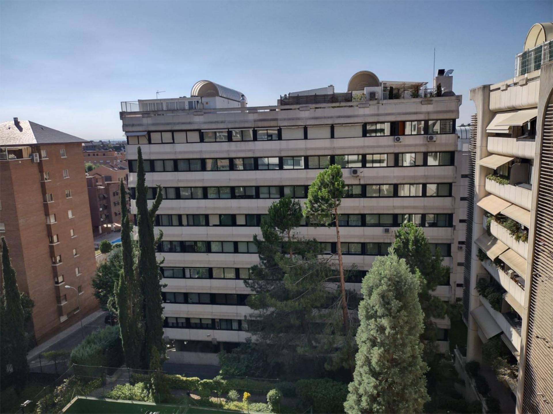 Exterior view of Flat for sale in  Madrid Capital  with Air Conditioner and Swimming Pool