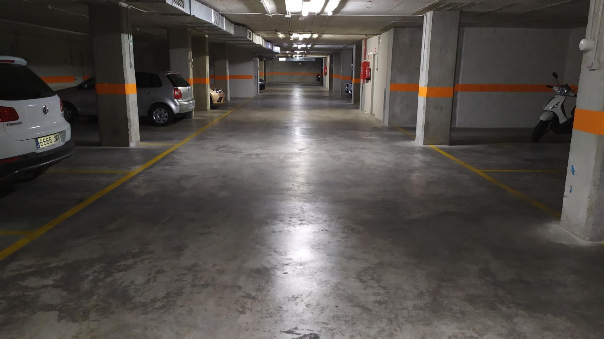 Parking of Garage to rent in  Granada Capital