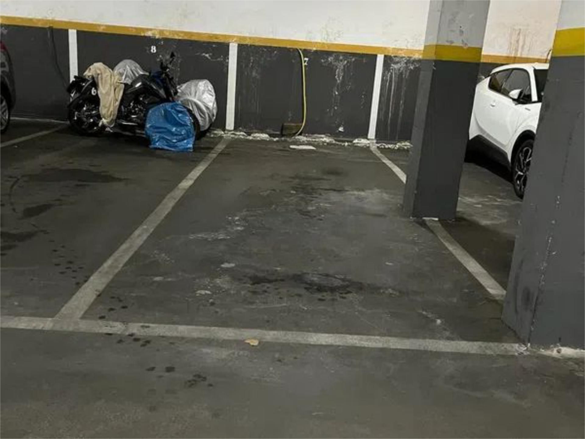 Parking de Garaje de alquiler en Badalona