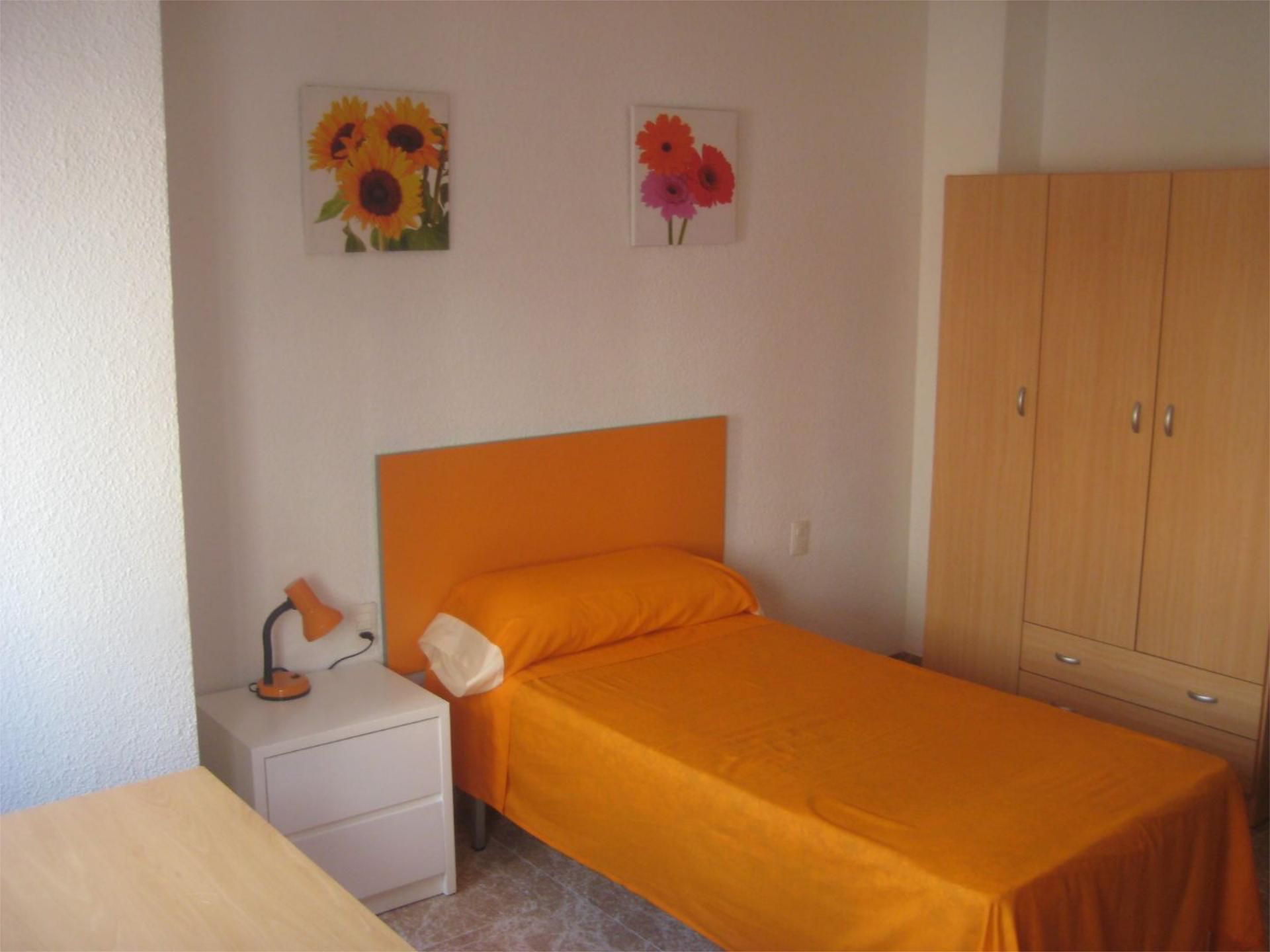 Bedroom of Flat to share in Castellón de la Plana / Castelló de la Plana  with Furnished, Balcony and Video intercom