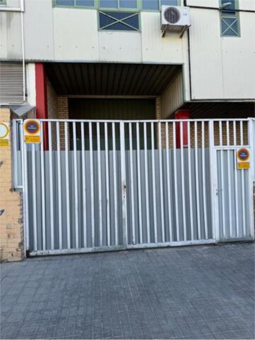 Exterior view of Industrial buildings to rent in Pozuelo de Alarcón