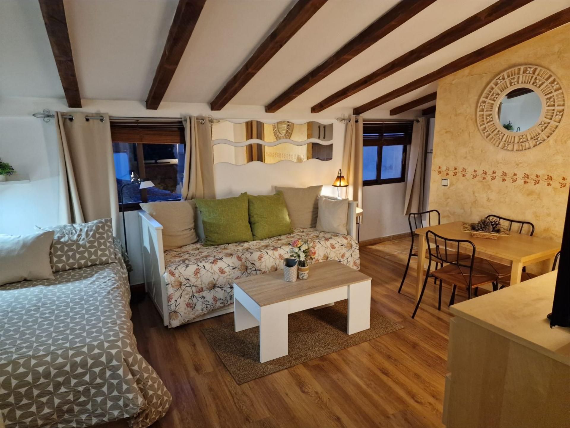Living room of Apartment to rent in Úbeda  with Air Conditioner, Heating and Parquet flooring
