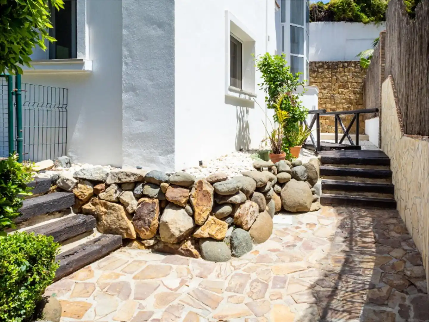 Houses for rent in Calle Calvario, 10, Huerta Belón - Calvario Exterior view of Houses for rent in Marbella with Air Conditioner, Heating and Private garden