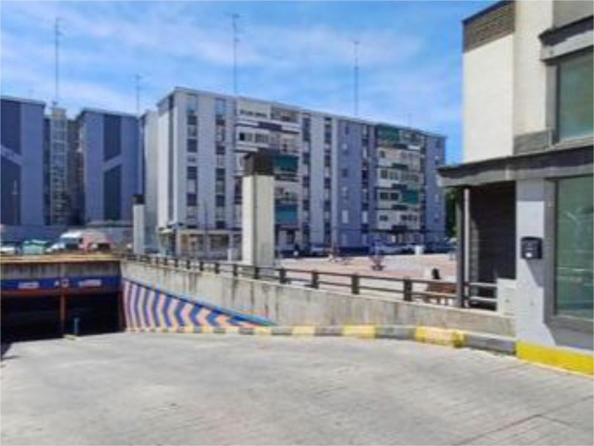 Vista exterior de Garatge en venda en Móstoles