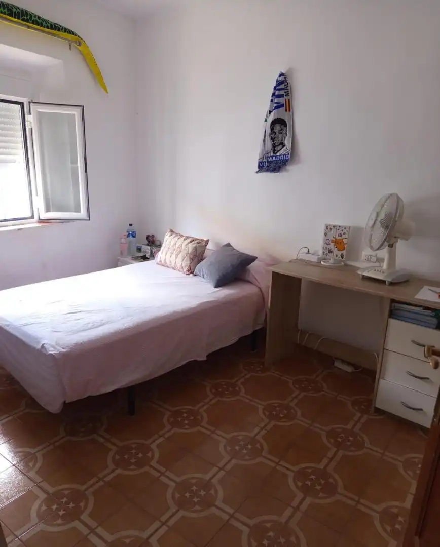 Piso en venta en Calle España, 17, Talarrubias Habitación de Piso en venta en Talarrubias con Aire acondicionado, Terraza y Amueblado