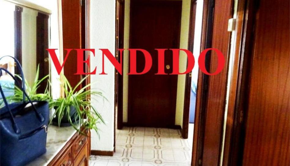 Foto 1 de Piso en venta en Calle la Almunia de Doña Godina, 2, La Almozara, Zaragoza