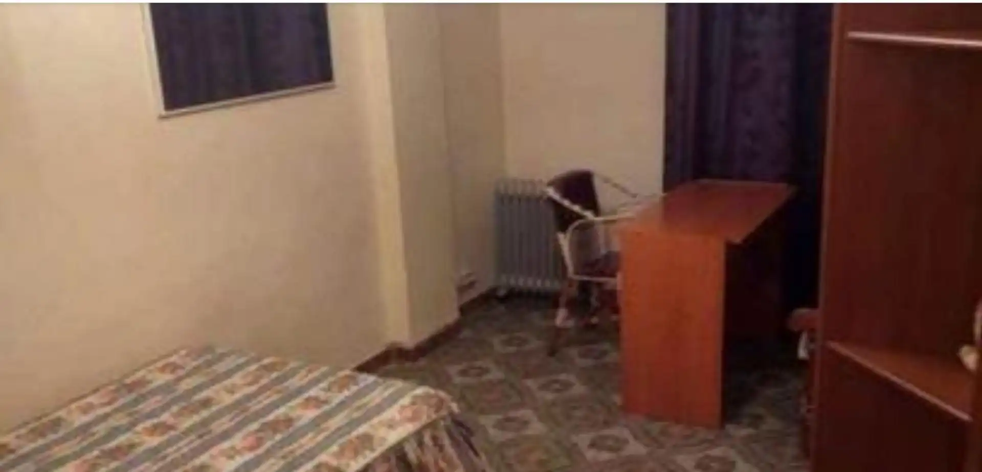 Habitación de Piso de alquiler en Jaén con Calefacción, Amueblado y Horno