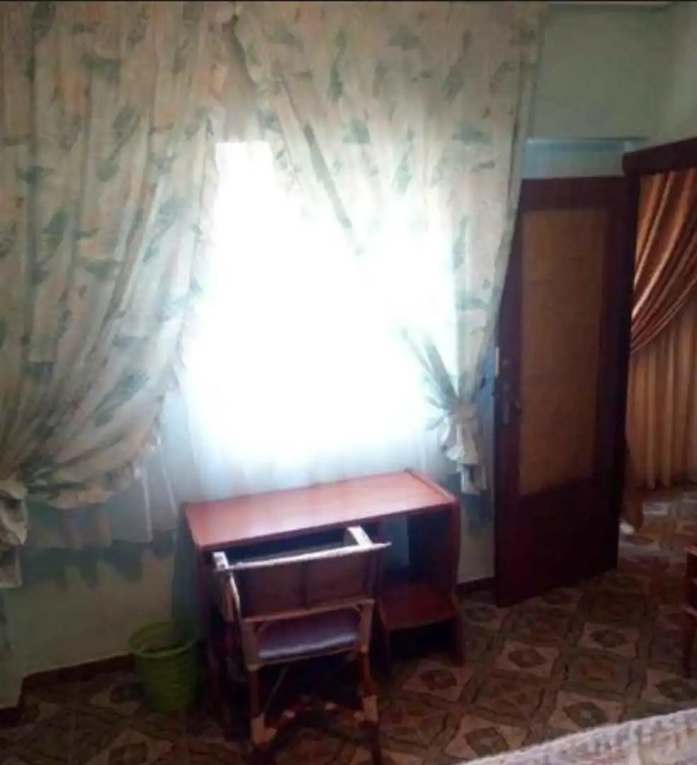 Habitación de Piso de alquiler en Jaén con Calefacción, Amueblado y Horno