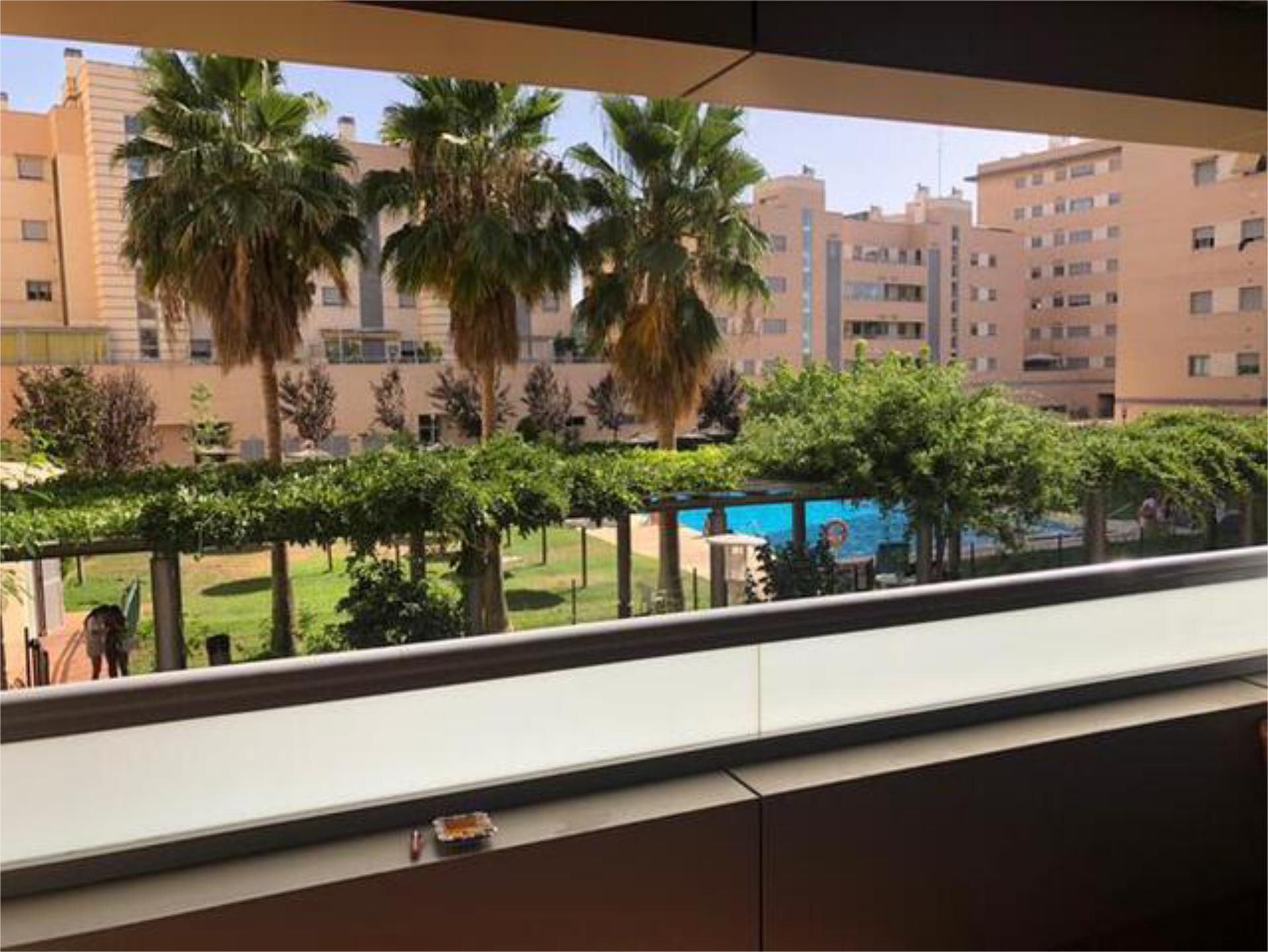 Terrassa de Pis de lloguer en  Granada Capital amb Calefacció, Terrassa i Piscina