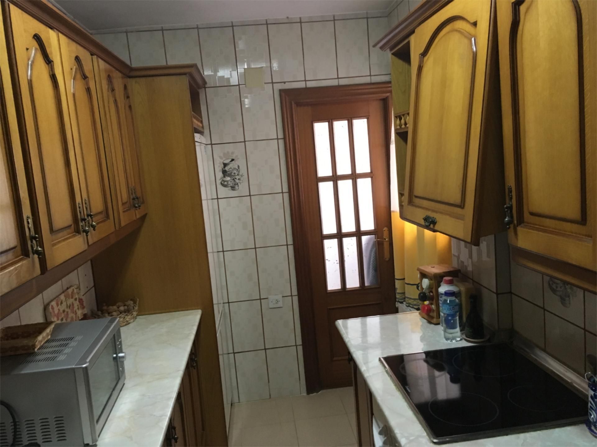 Kitchen of Flat to rent in  Granada Capital  with Air Conditioner