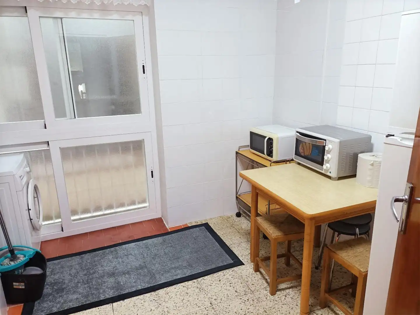Piso de alquiler en Calle Manuel Revilla Castán, 8, Miralvalle - Av. Virgen del Puerto - La Data Cocina de Piso de alquiler en Plasencia con Aire acondicionado y Amueblado