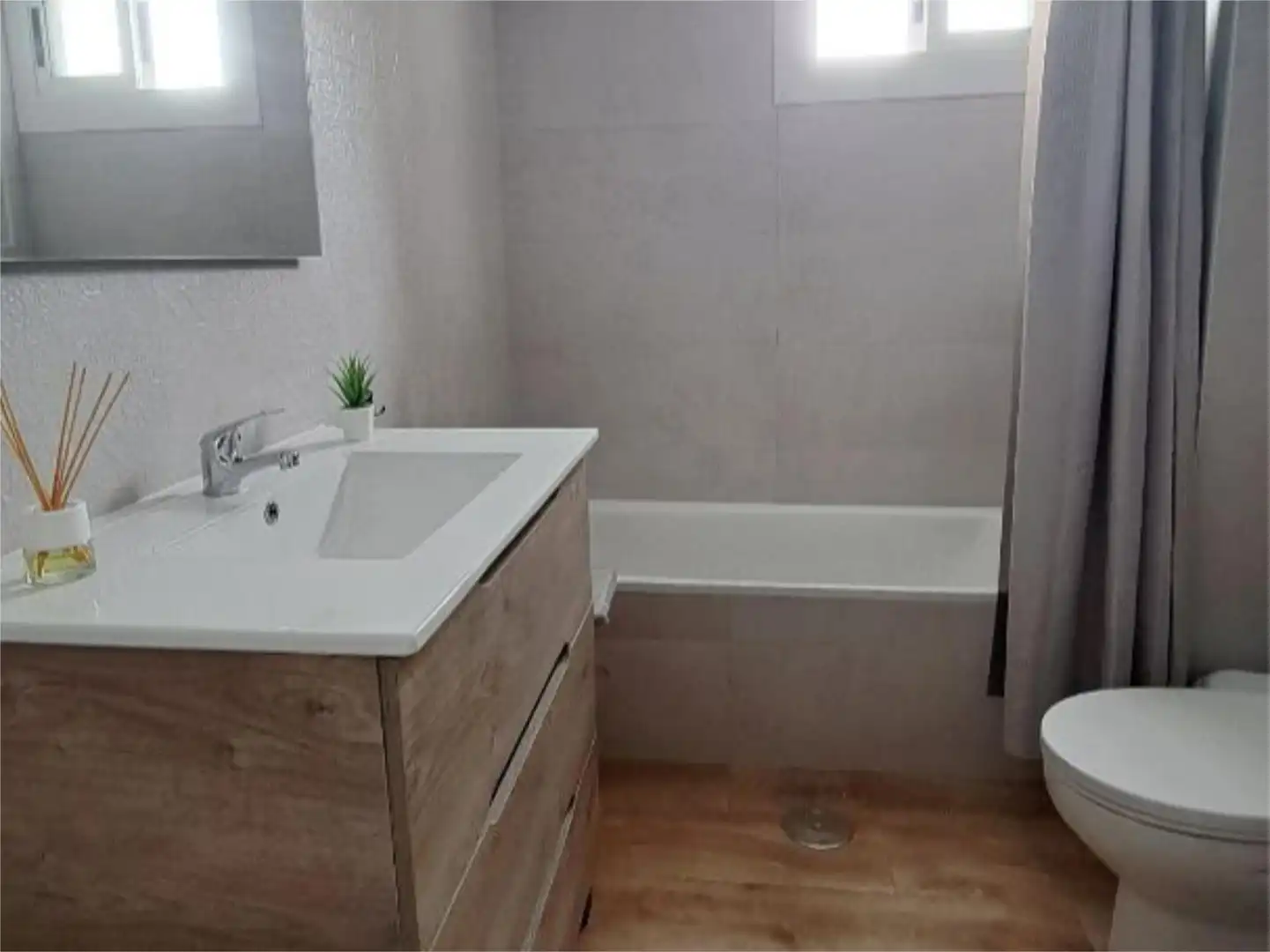 Habitación en Calle de Rafael Asín, 25, Campoamor Habitación en Calle de Rafael Asín, 25, Campoamor