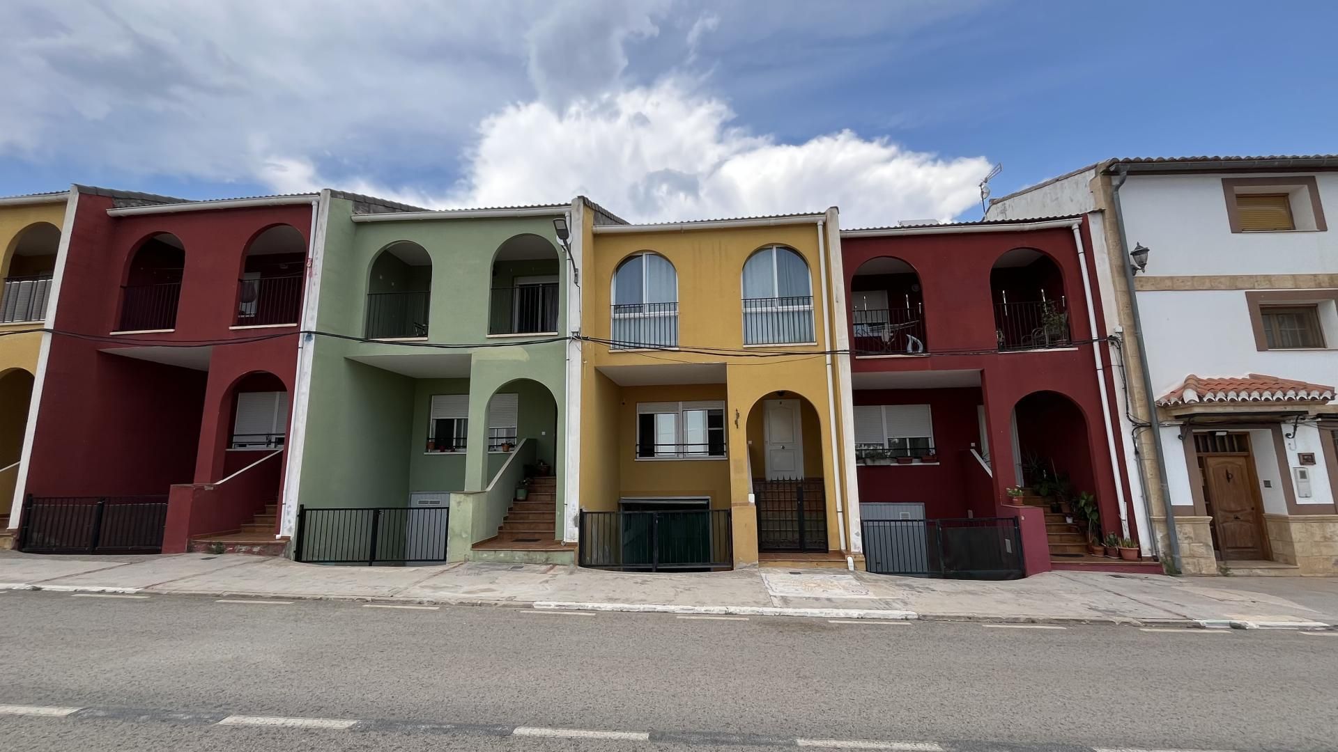 Exterior view of Flat for sale in Talayuelas  with Balcony