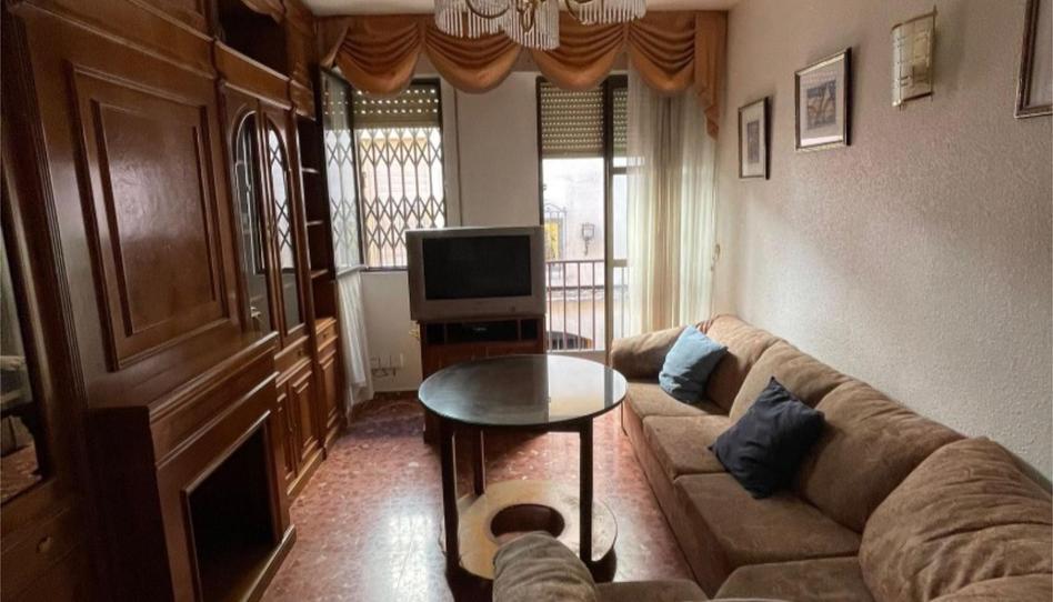 Photo 1 of Flat to rent in Calle Almendros Aguilar, 46, Ctra. Circunvalación - La Magdalena, Jaén