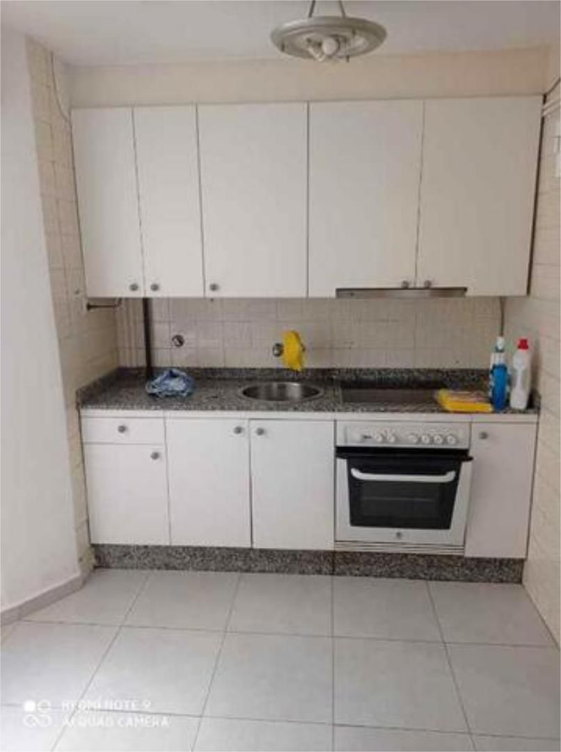 Cuina de Apartament de lloguer en Ourense Capital 