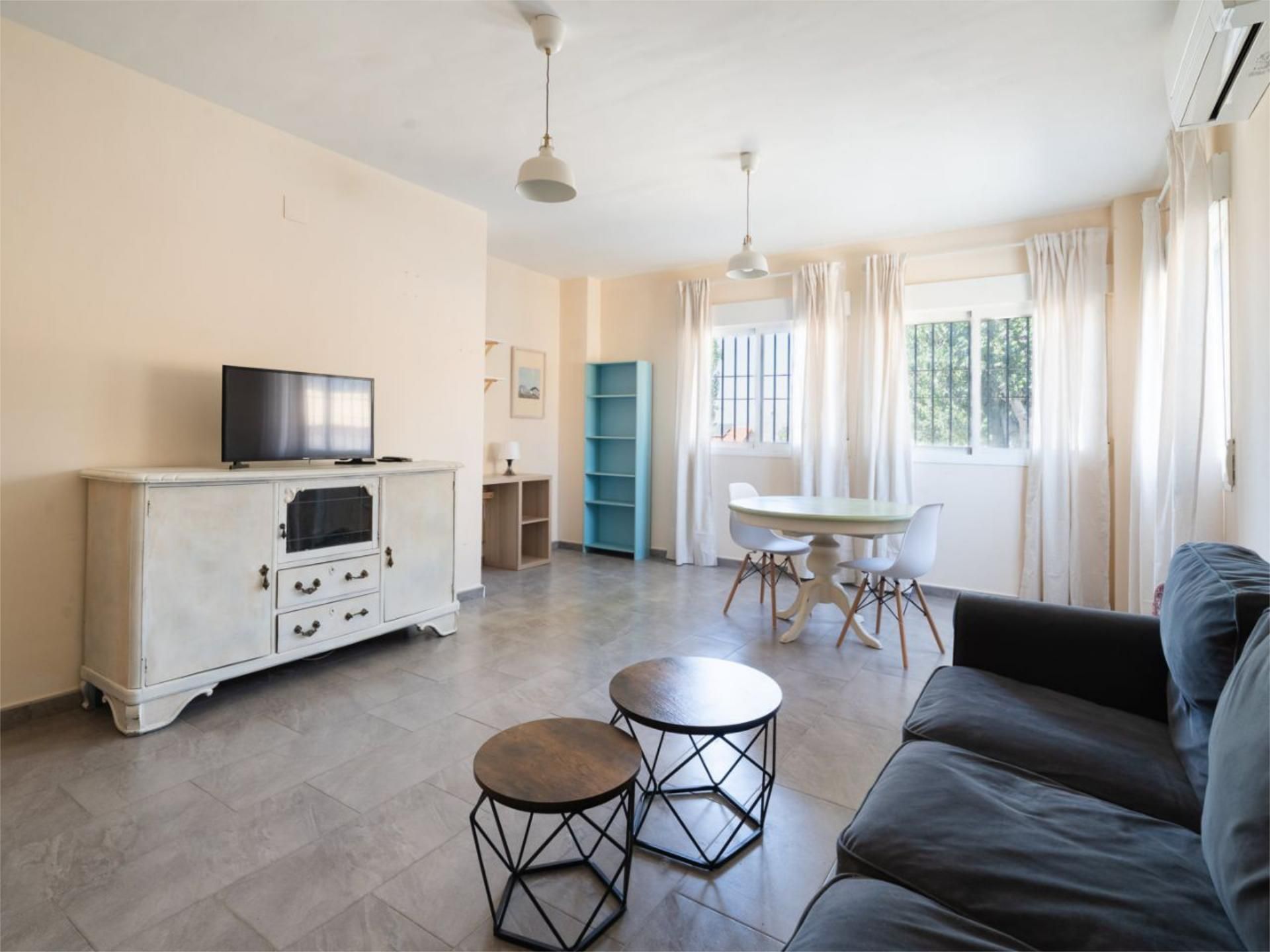 Living room of Flat to rent in Las Gabias  with Air Conditioner