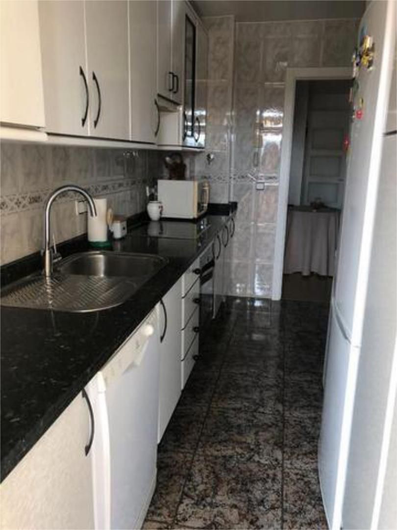 Cocina de Piso de alquiler en Marbella con Terraza y Amueblado