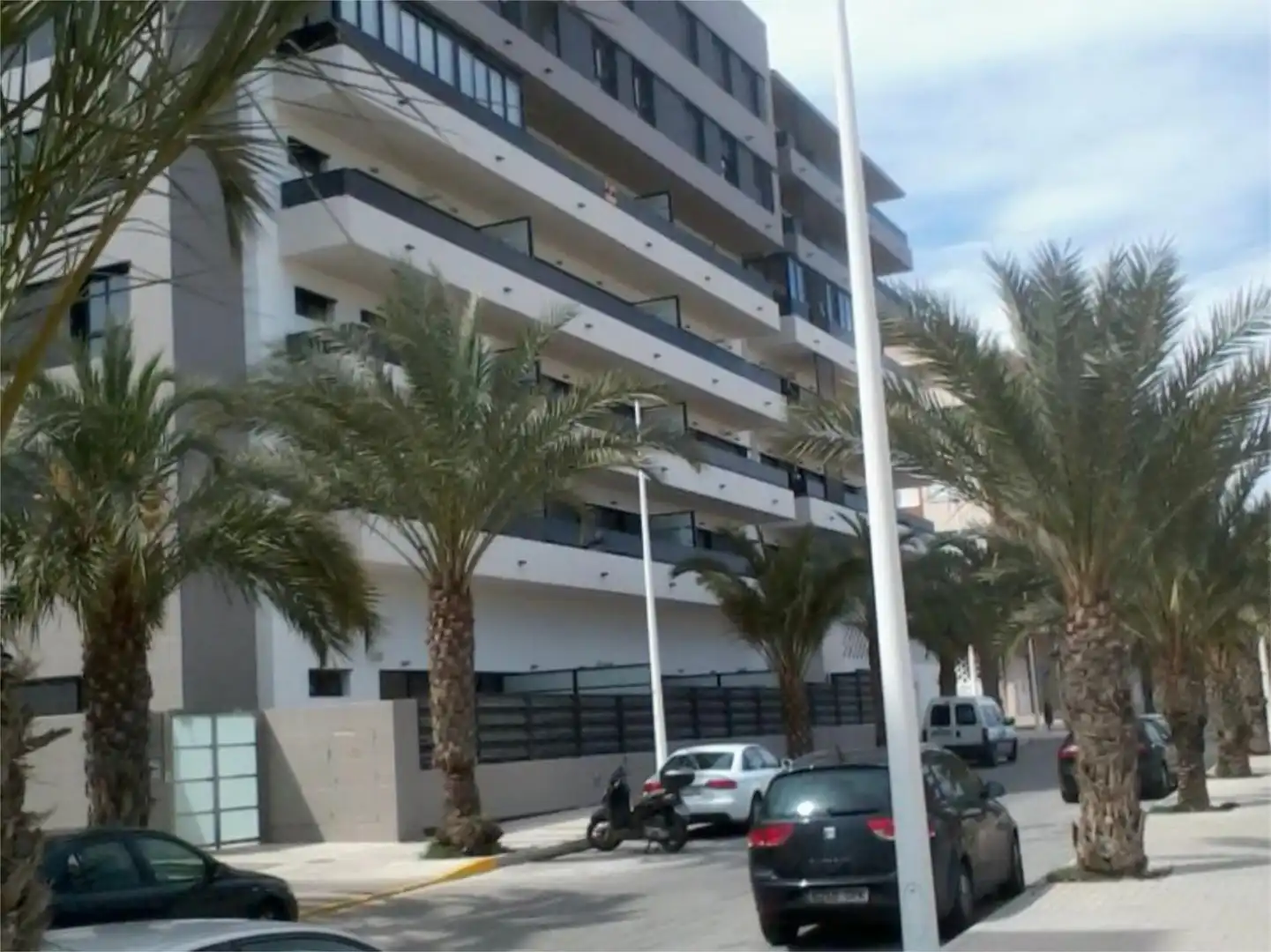 Pis de lloguer a Carrer Celia Lozano, 14, Nou Altabix Vista exterior de Pis de lloguer en Elche / Elx amb Aire condicionat, Calefacció i Jardí privat