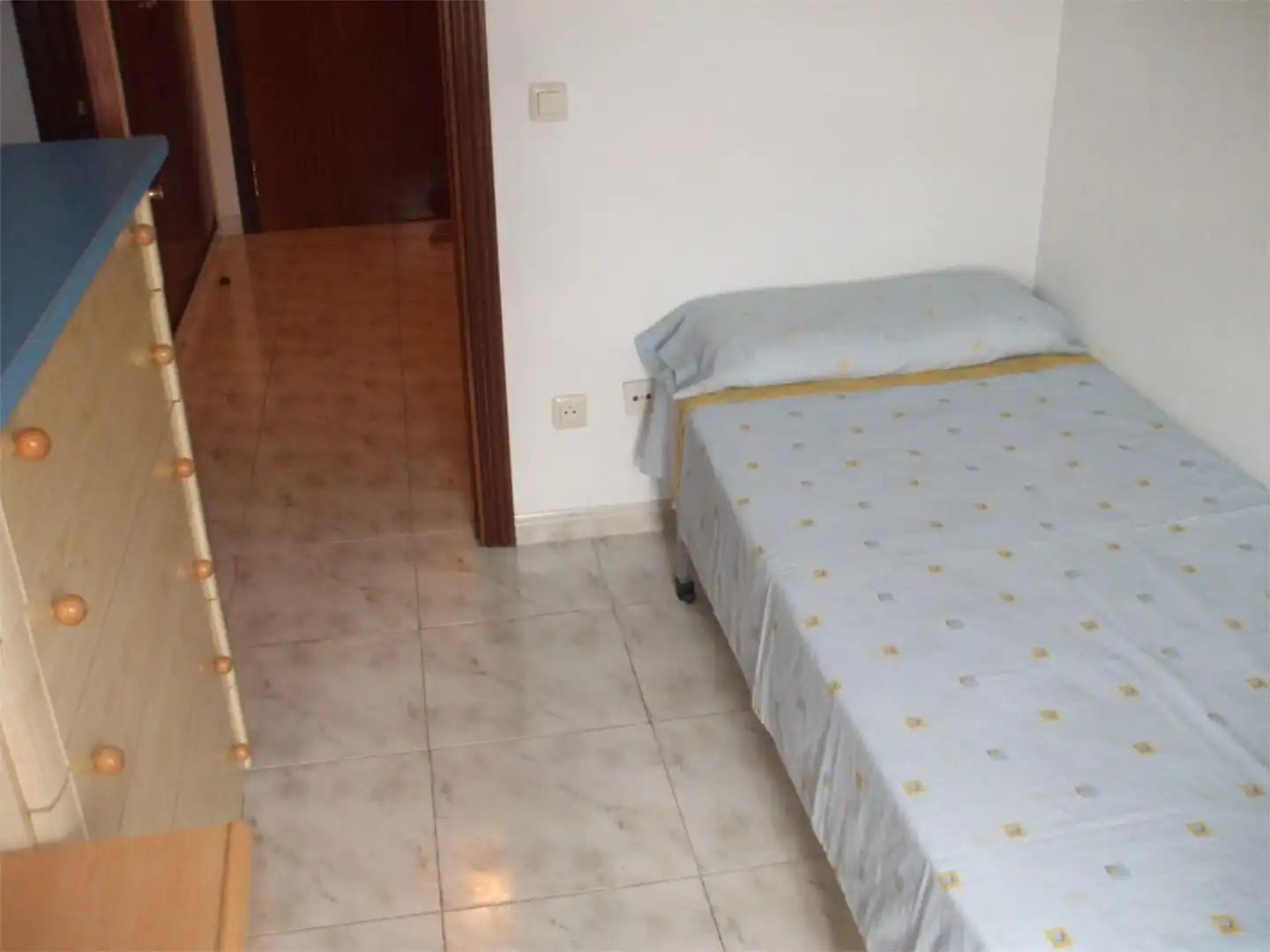 Zimmer in Carrer de Gandía, 20, Estación - Universidad Zimmer in Carrer de Gandía, 20, Estación - Universidad
