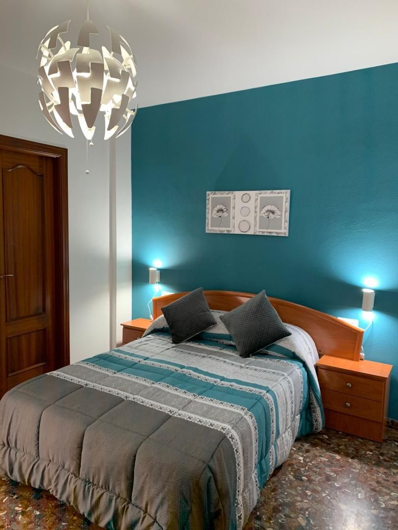 Dormitori de Apartament de lloguer en Lucena amb Aire condicionat, Calefacció i Parquet
