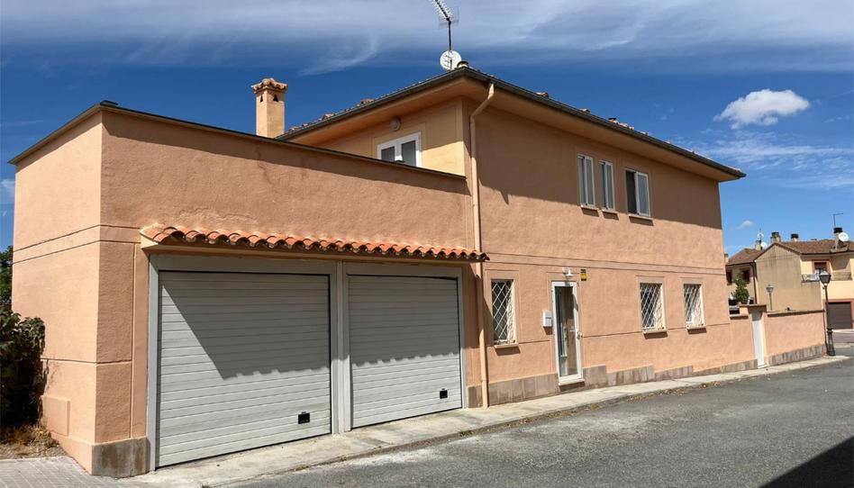 Casa o chalet en venta en Carretera de Soria, 22, Torrecaballeros, Segovia - imagen 1 Foto 1 de Casa o chalet en venta en Carretera de Soria, 22, Torrecaballeros, Segovia