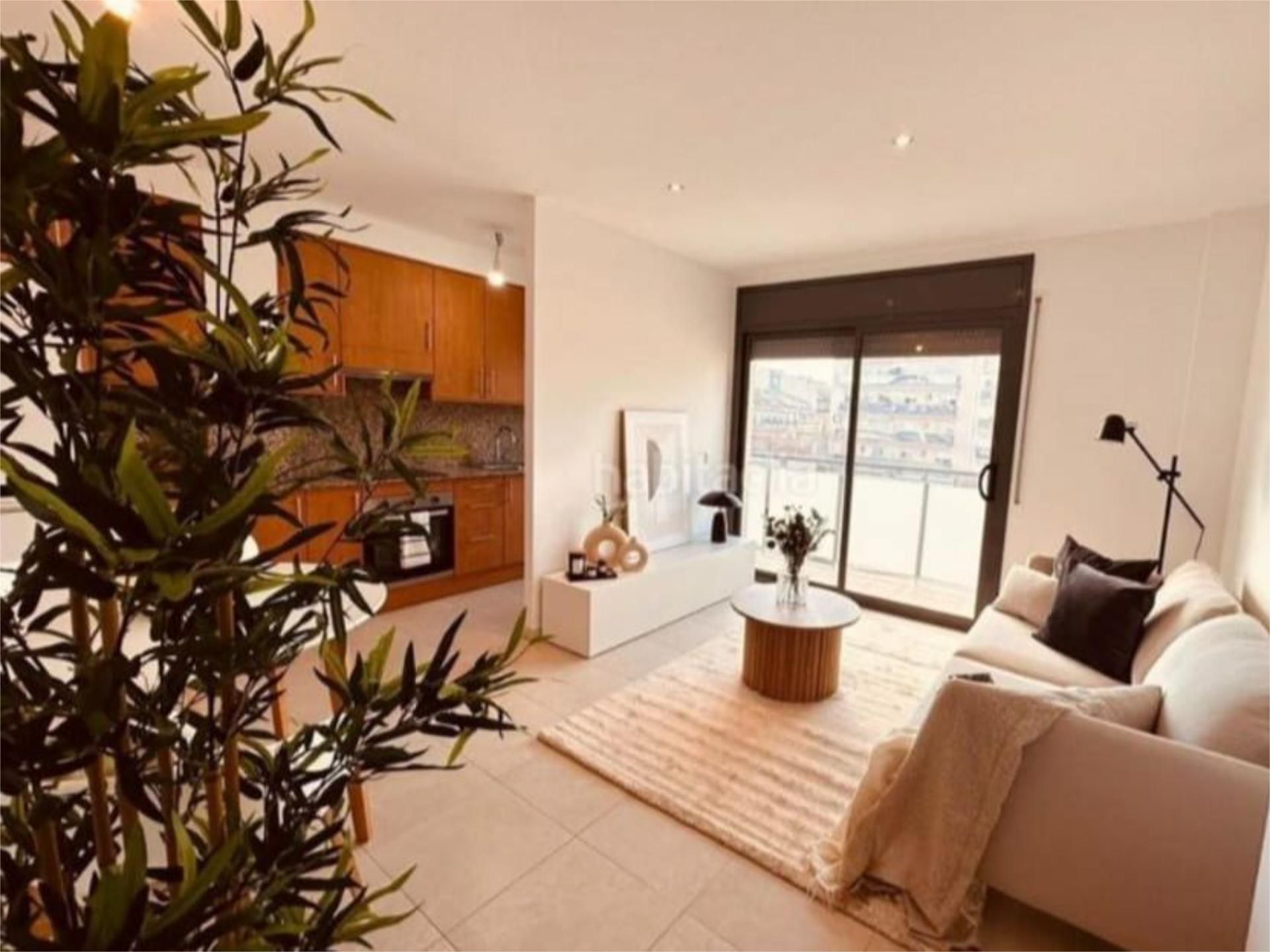 Living room of Flat to rent in El Vendrell  with Air Conditioner and Balcony