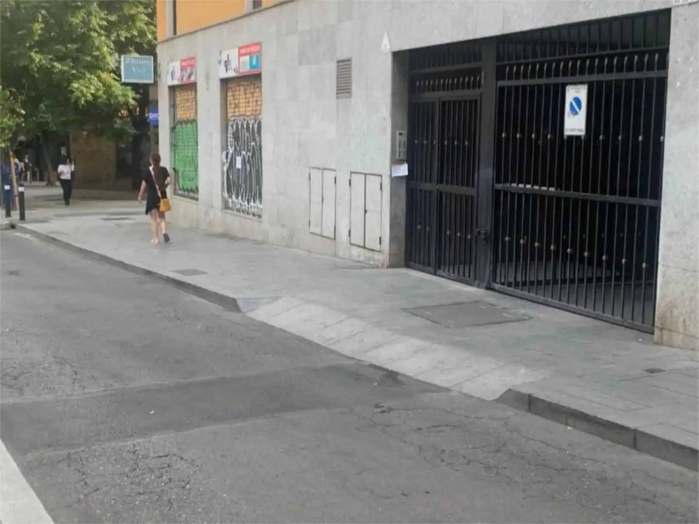 Garaje de alquiler en Calle de Amaniel, 1, Universidad - Malasaña Vista exterior de Garaje de alquiler en Madrid